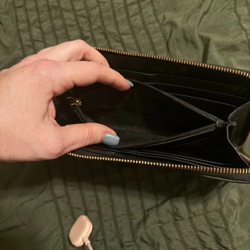 SOLDMichael Kors Jet Set Continental Pebbled Leather Zip-Around Full-size Wallet - Picture 6 of 7